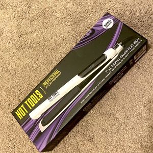 Hot tools professional flat iron 1’ xl nano ceramic digital read out